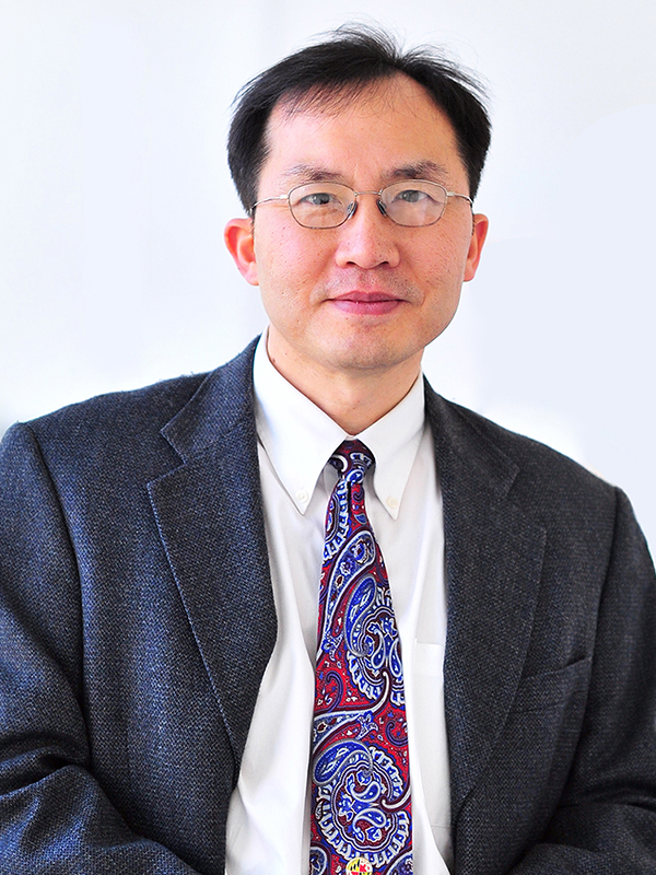 Headshot of Kenneth Yu